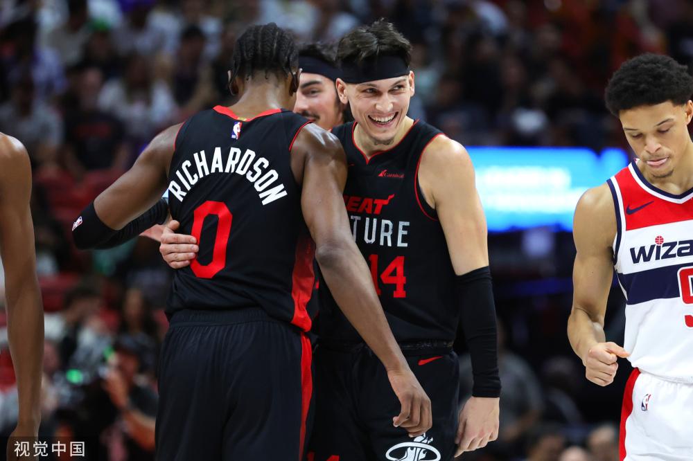 竞技体育容 竞技体育容